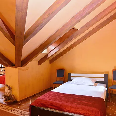 ホテル Nora フヴァル