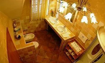 Hotell Nora 3*