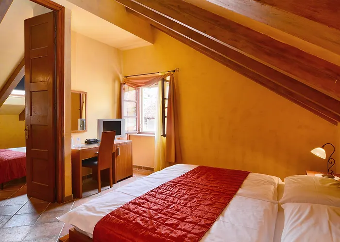 Hotel Nora 3*