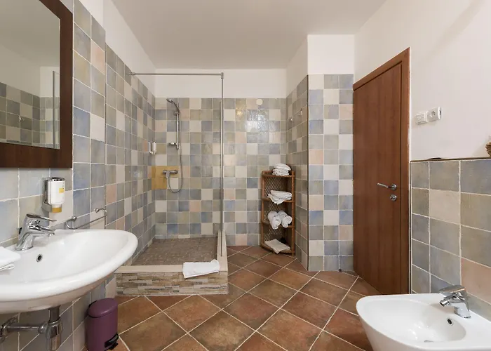 Hotel Nora 3*