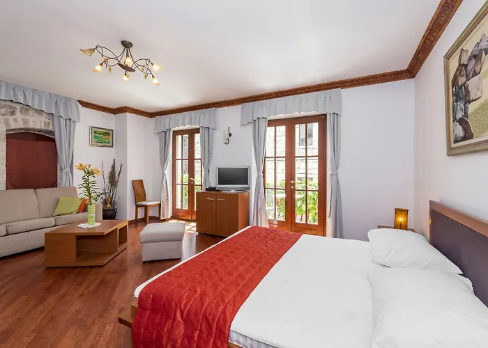 Nora Hotel 3*