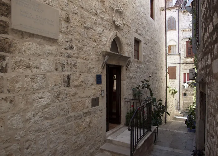 Hotel Nora 3*