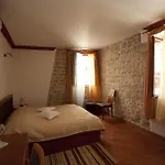 Nora Otel 3*
