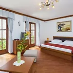 Otel Nora