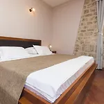 Nora Otel 3*