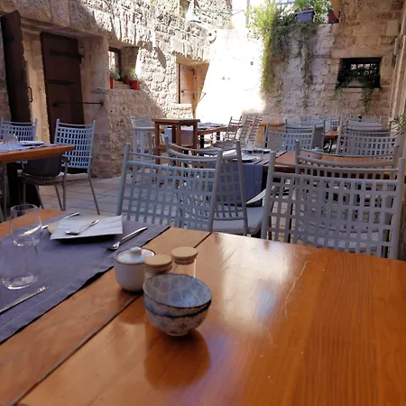 Hotel Nora 3*